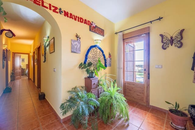 5 soveværelse Villa til salg i Baza med garage - € 350.000 (Ref: 9543796)