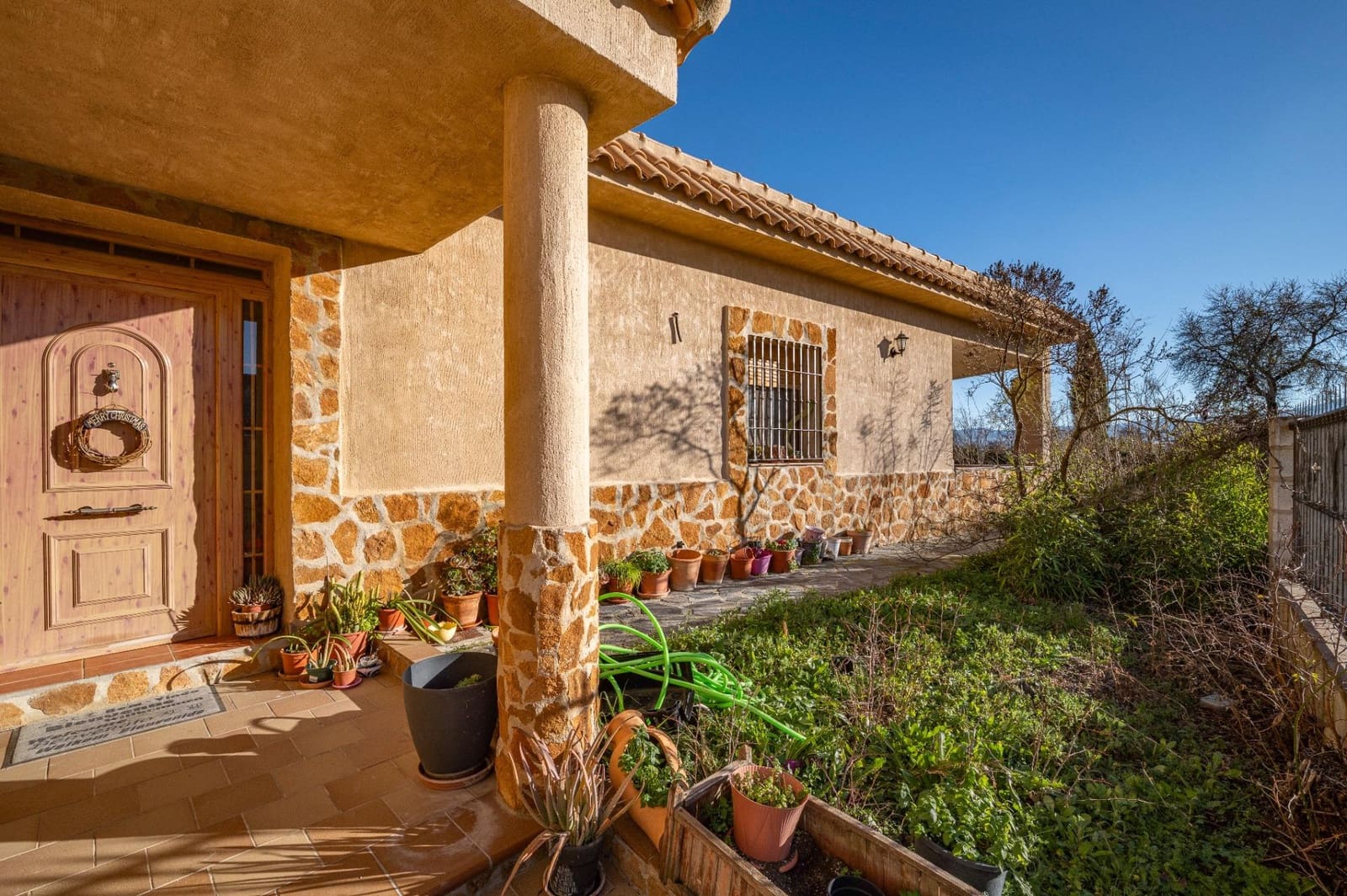 5 soveværelse Villa til salg i Baza med garage - € 350.000 (Ref: 9543796)