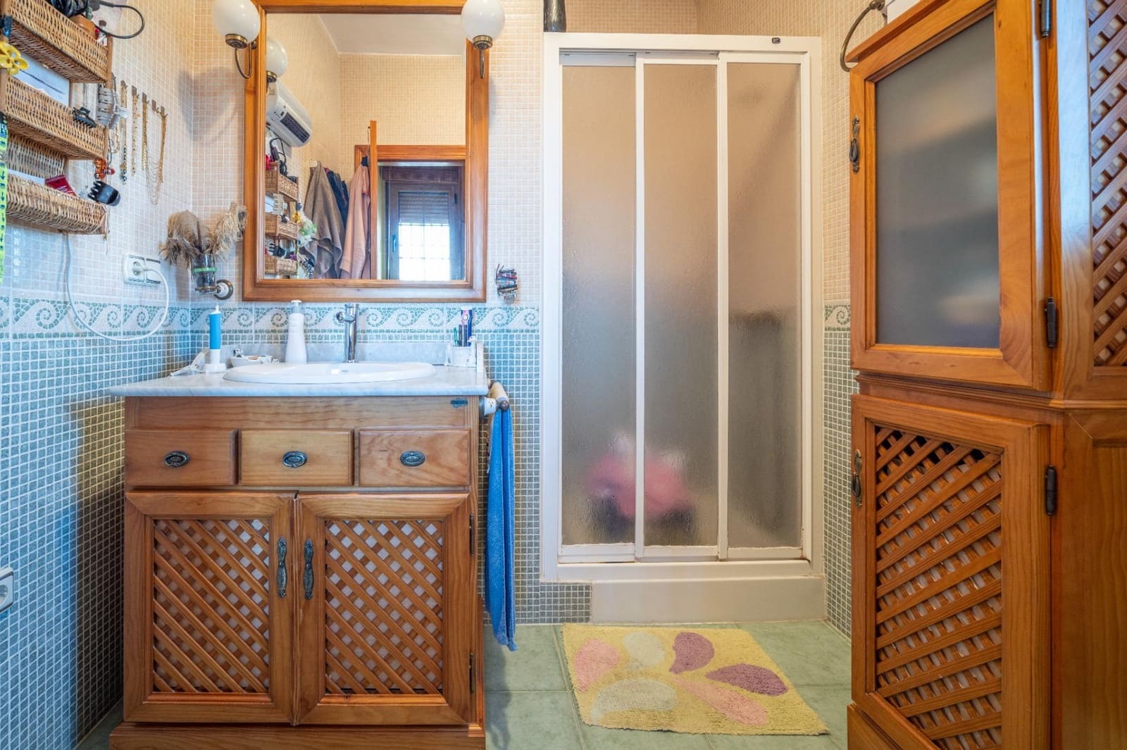 5 soveværelse Villa til salg i Baza med garage - € 350.000 (Ref: 9543796)