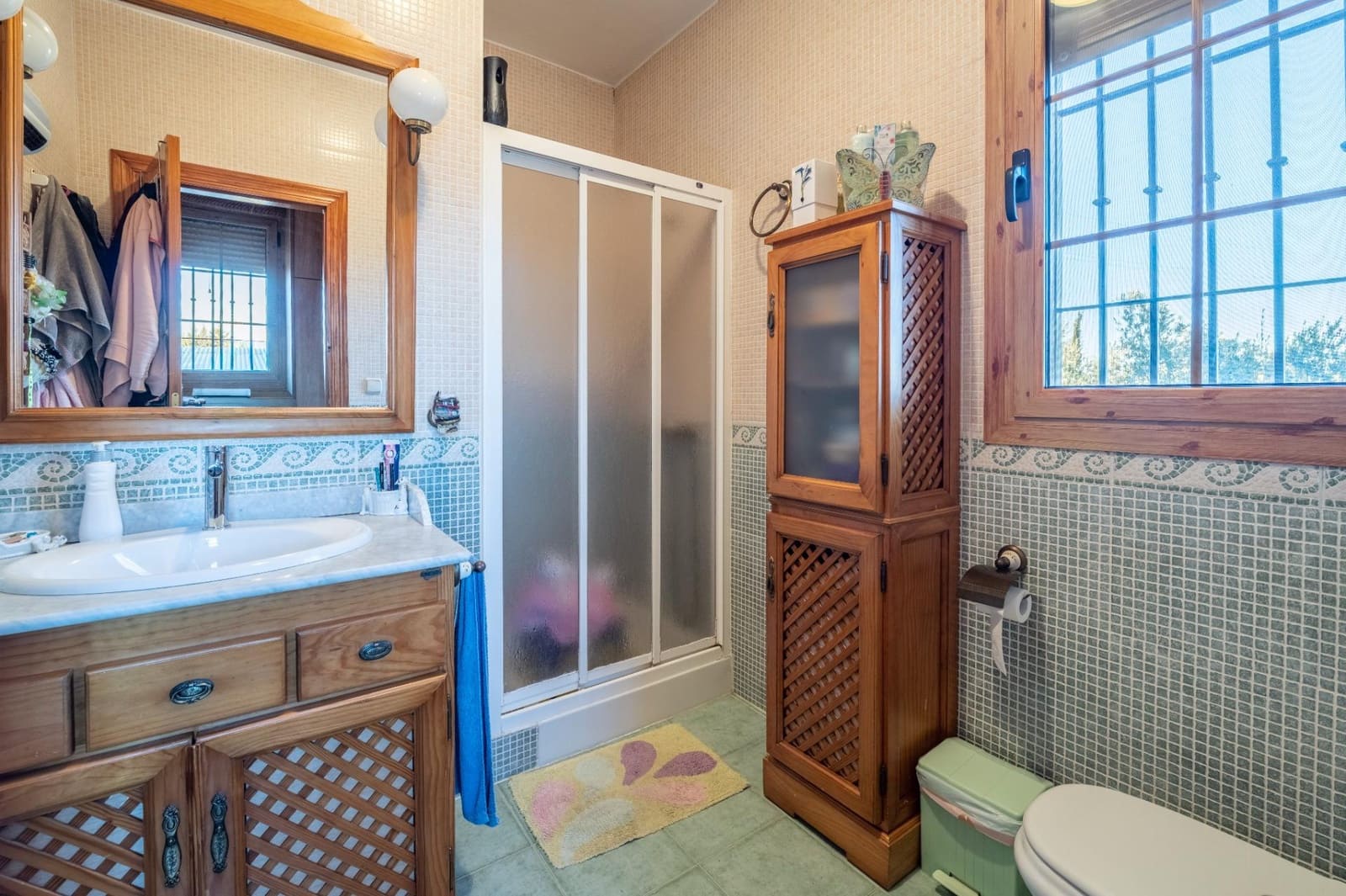 5 soveværelse Villa til salg i Baza med garage - € 350.000 (Ref: 9543796)