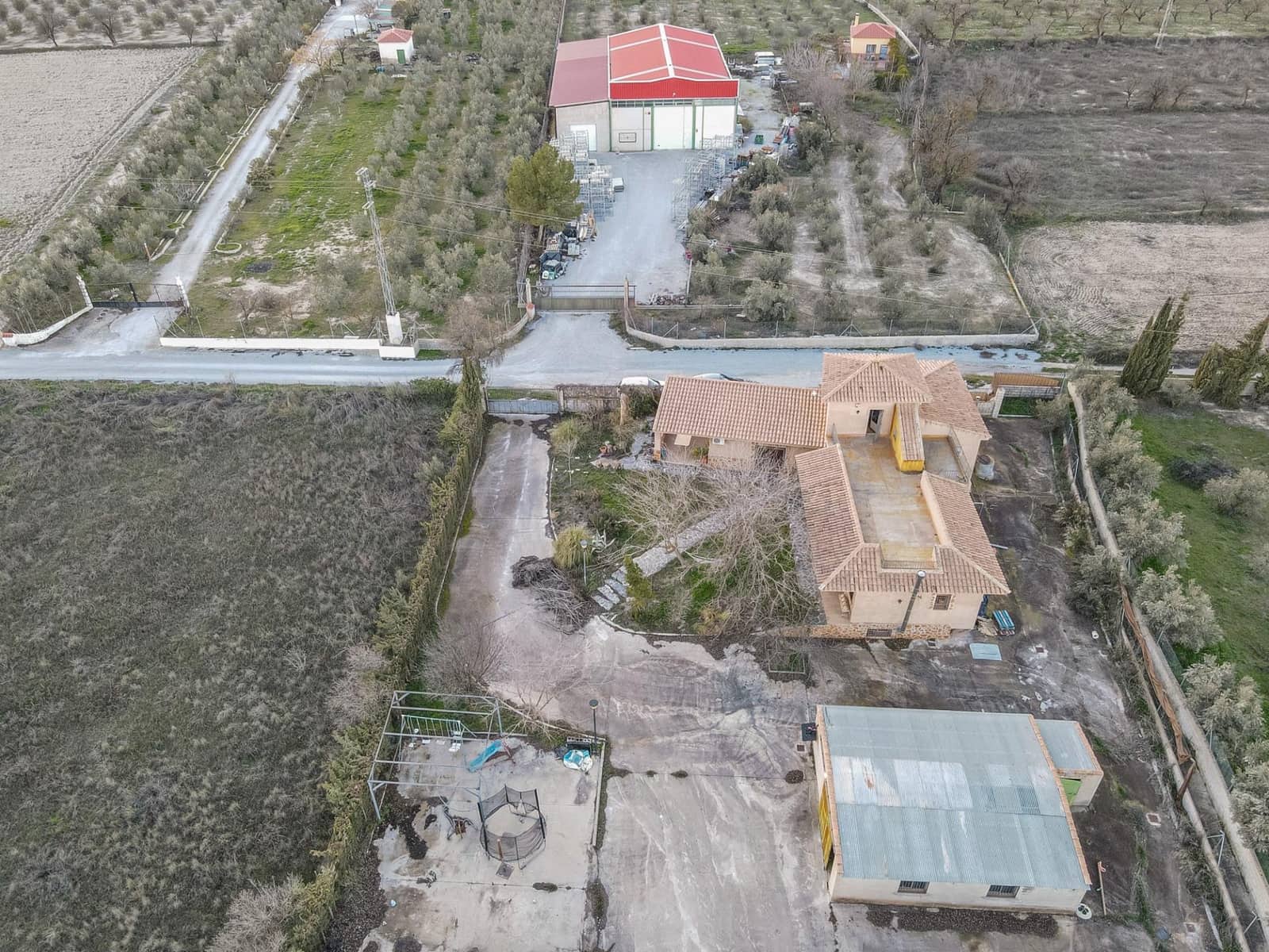 5 soveværelse Villa til salg i Baza med garage - € 350.000 (Ref: 9543796)