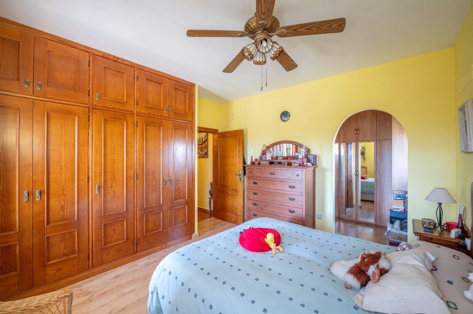5 Zimmer Villa zu verkaufen in Baza mit Garage - 325.000 € (Ref: 9543796)