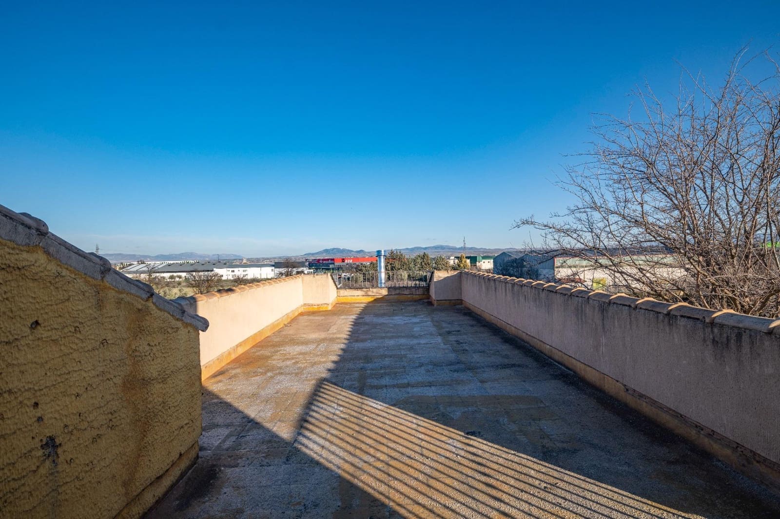 5 Zimmer Villa zu verkaufen in Baza mit Garage - 325.000 € (Ref: 9543796)