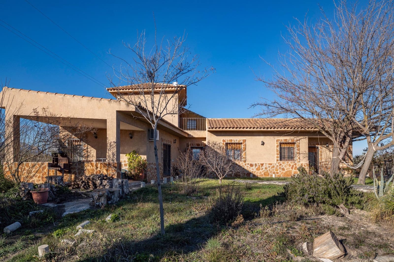 5 Zimmer Villa zu verkaufen in Baza mit Garage - 325.000 € (Ref: 9543796)
