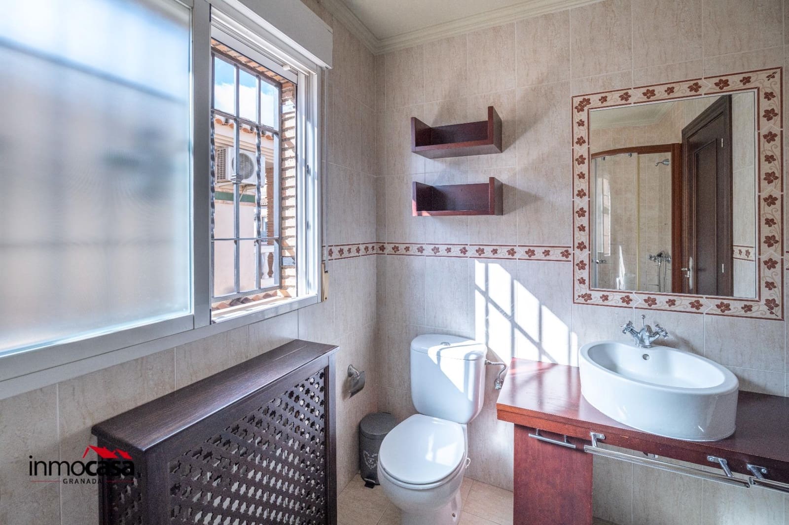 3 soverom Rekkehus til salgs i Ogijares med garasje - € 295 000 (Ref: 9548397)