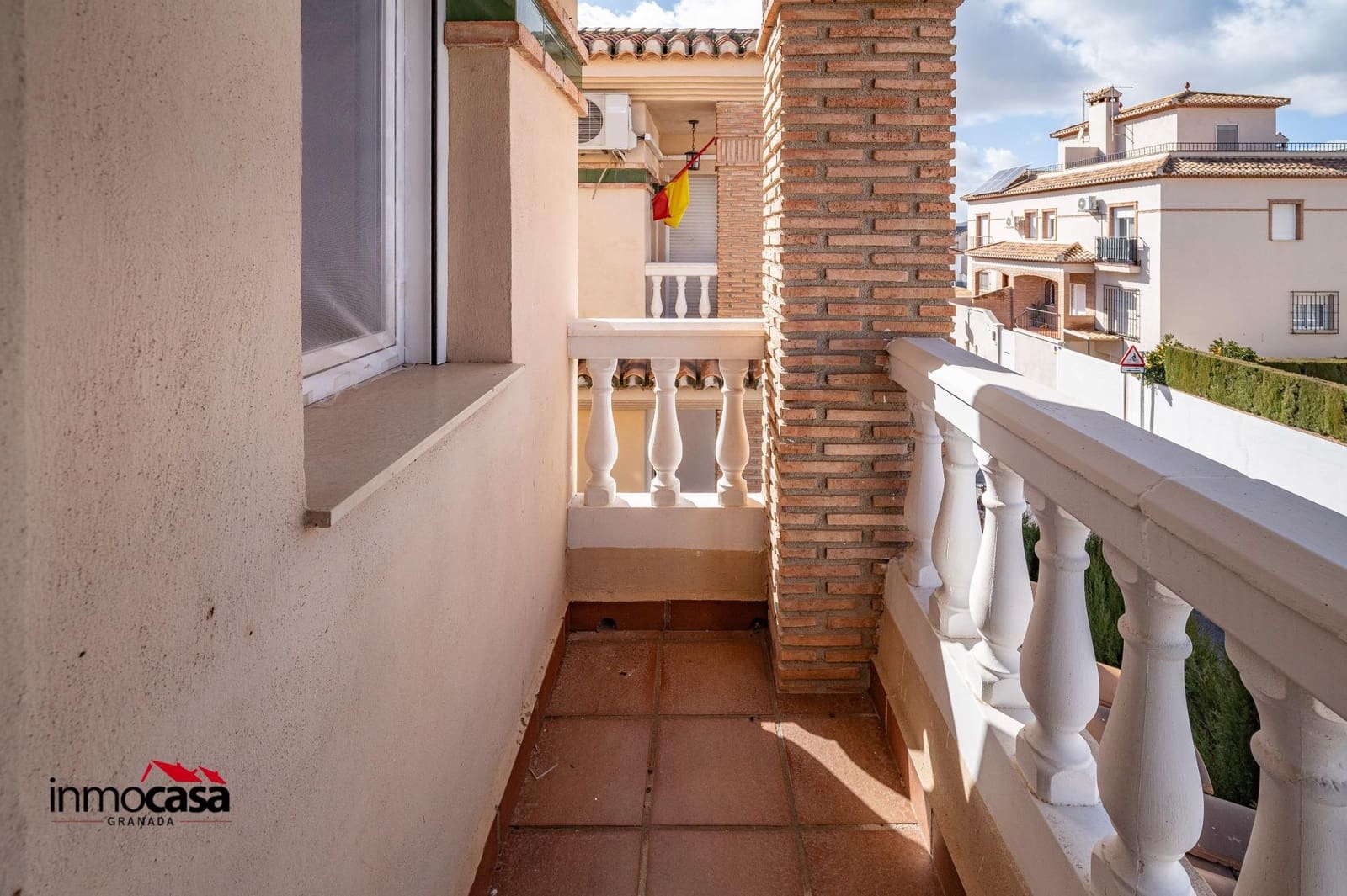 3 soverom Rekkehus til salgs i Ogijares med garasje - € 295 000 (Ref: 9548397)