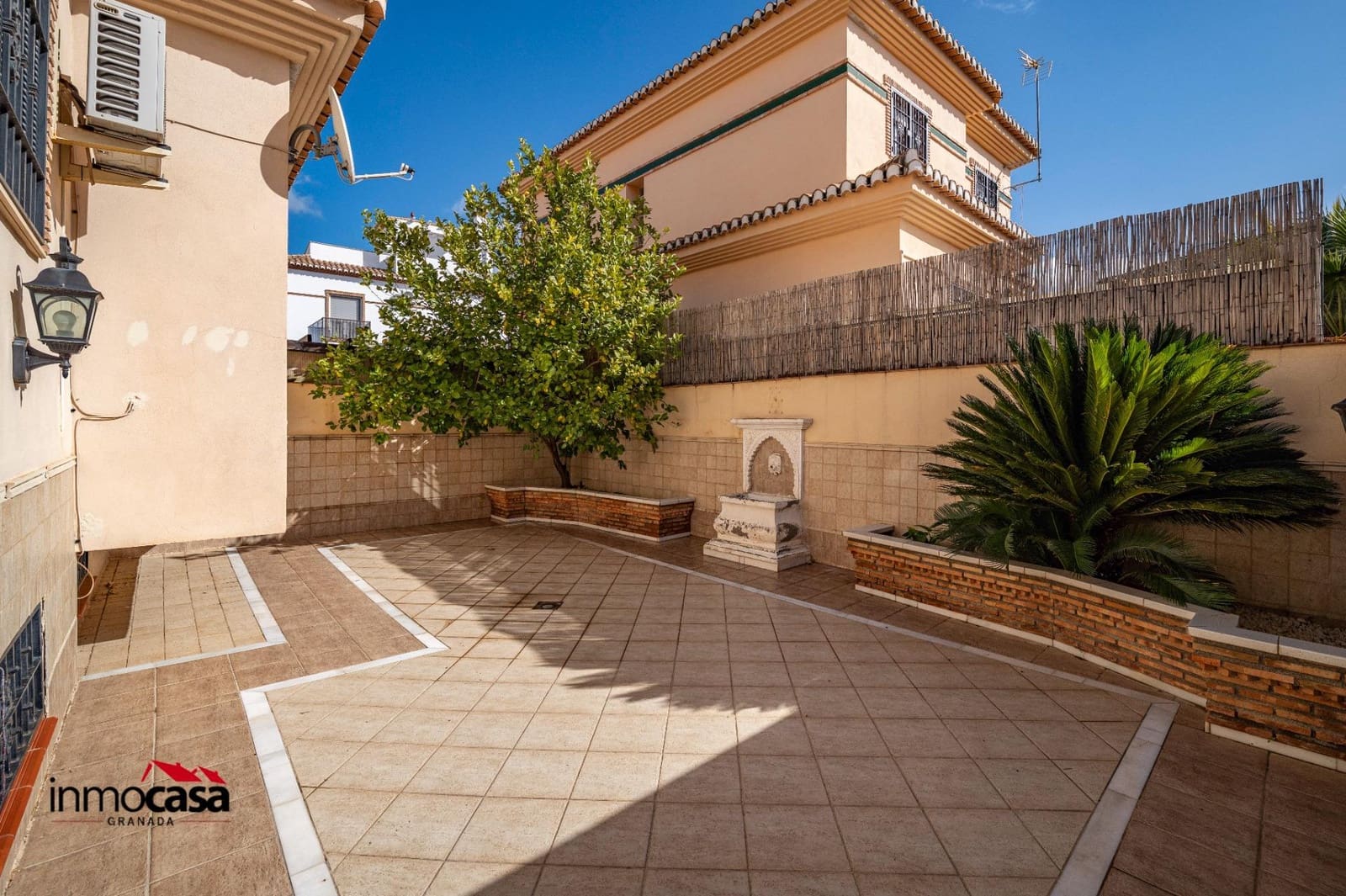 3 quarto Moradia em Banda para venda em Ogijares com garagem - 285 000 € (Ref: 9548397)