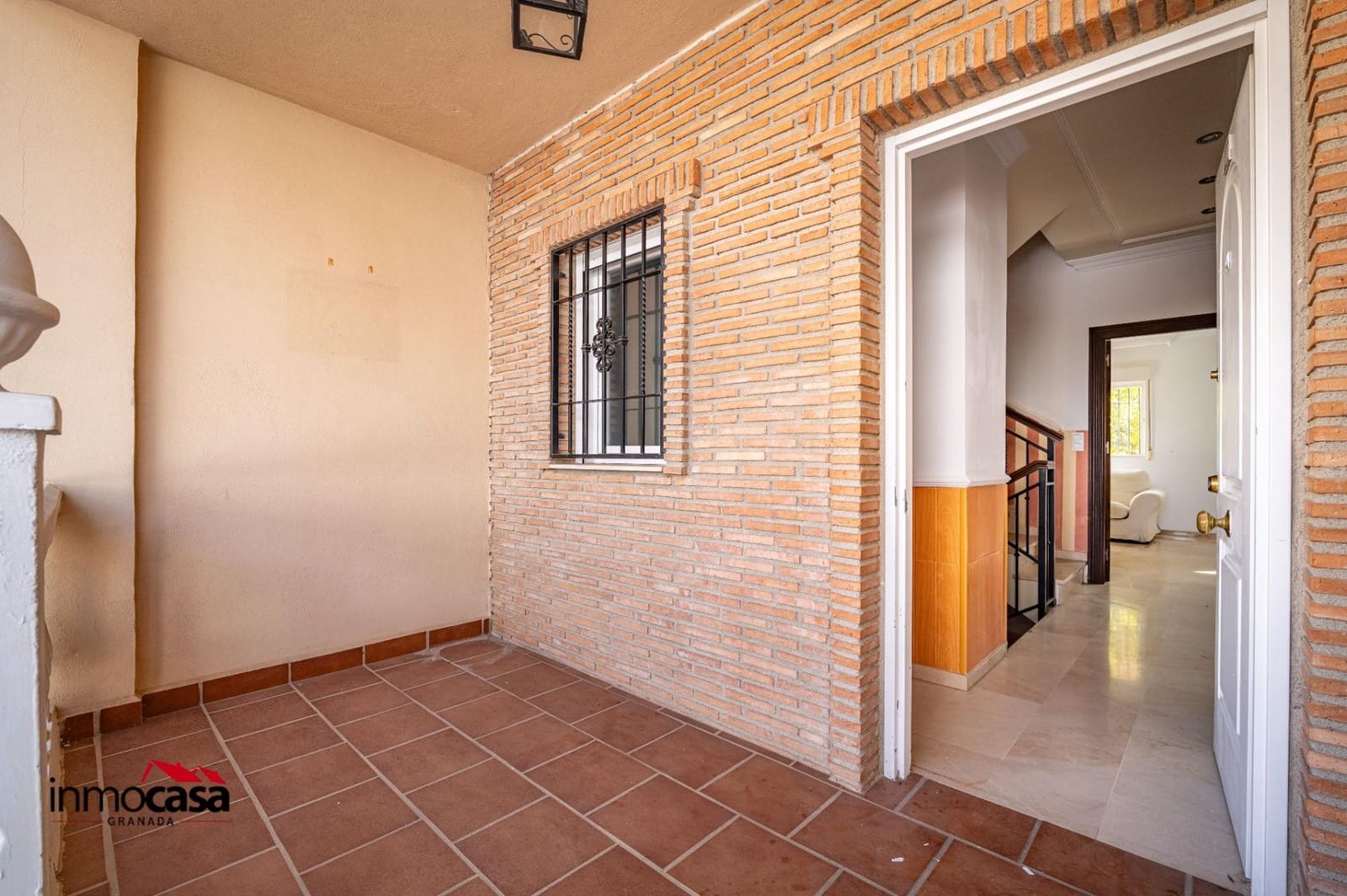 3 quarto Moradia em Banda para venda em Ogijares com garagem - 285 000 € (Ref: 9548397)