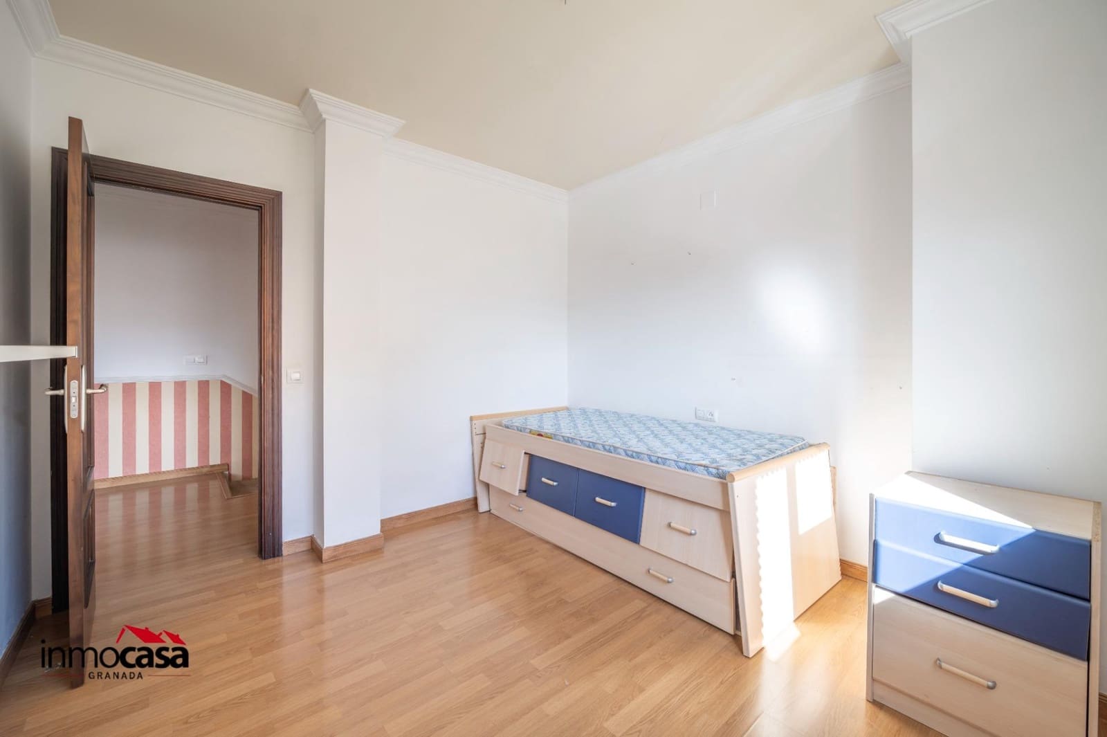 3 bedroom Terraced Villa for sale in Ogijares with garage - € 265,000 (Ref: 9548397)