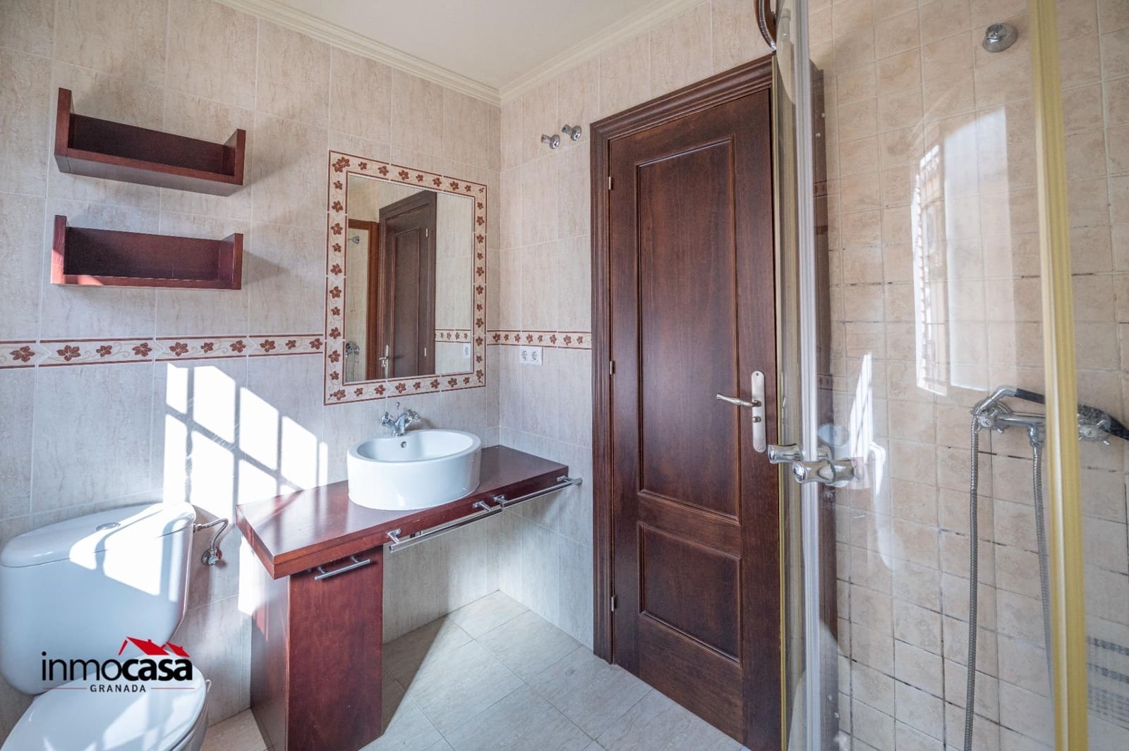3 bedroom Terraced Villa for sale in Ogijares with garage - € 265,000 (Ref: 9548397)