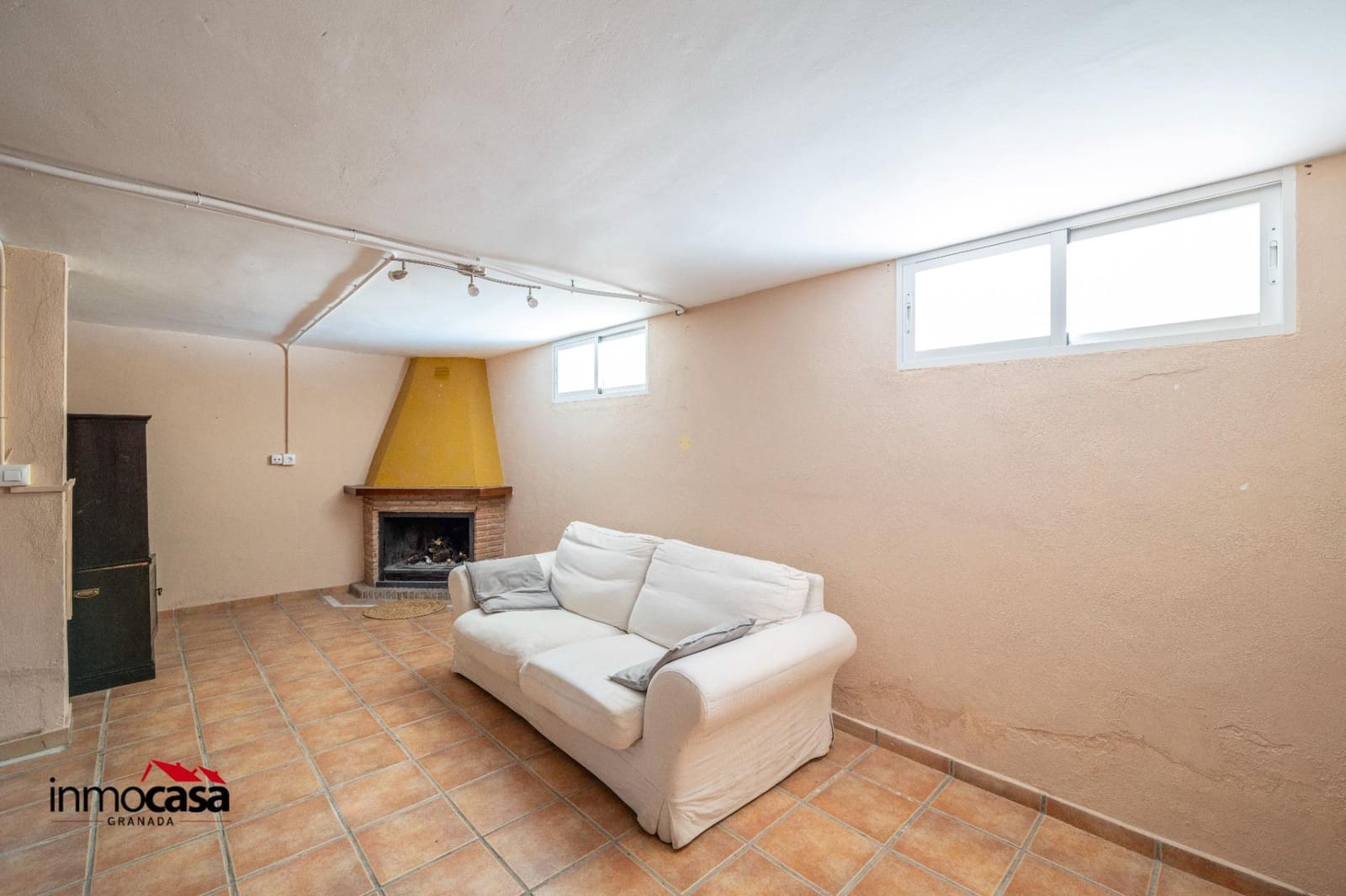 3 bedroom Terraced Villa for sale in Ogijares with garage - € 265,000 (Ref: 9548397)