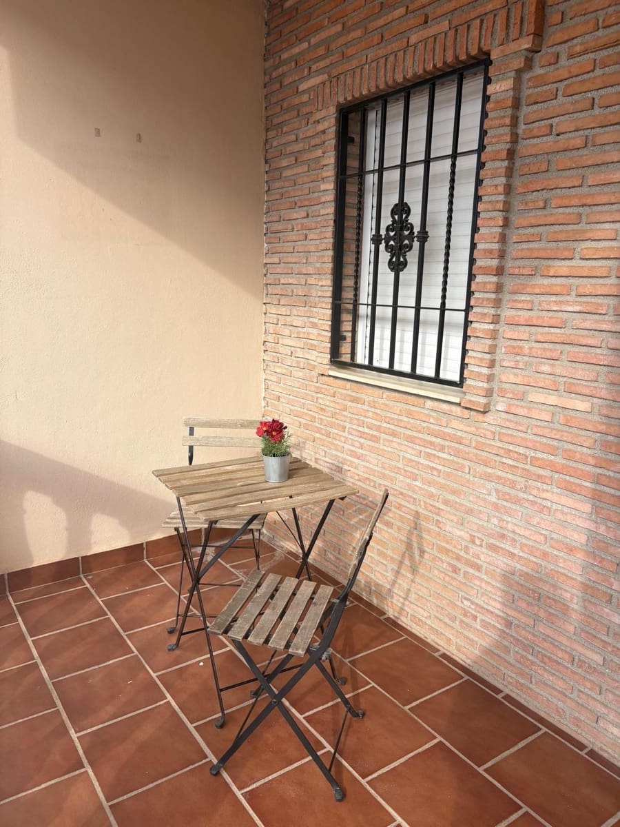 3 bedroom Terraced Villa for sale in Ogijares with garage - € 265,000 (Ref: 9548397)