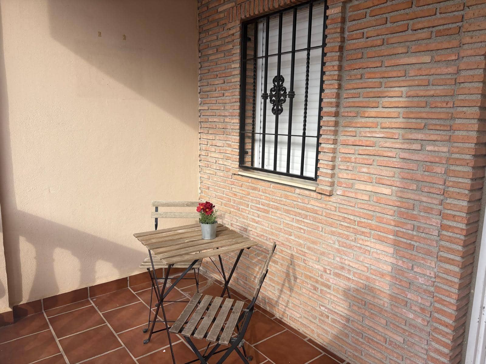 3 bedroom Terraced Villa for sale in Ogijares with garage - € 265,000 (Ref: 9548397)