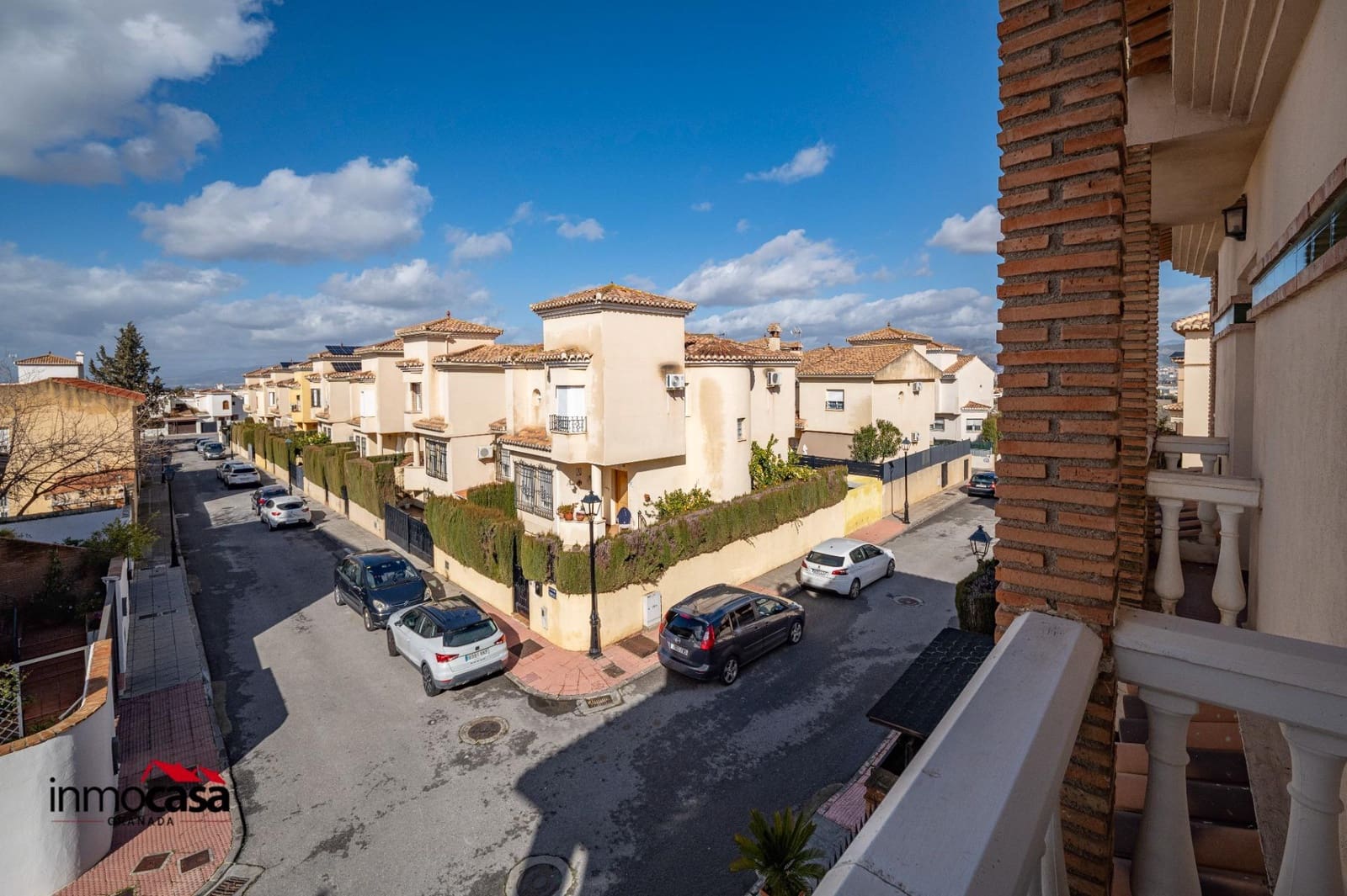 3 bedroom Terraced Villa for sale in Ogijares with garage - € 265,000 (Ref: 9548397)