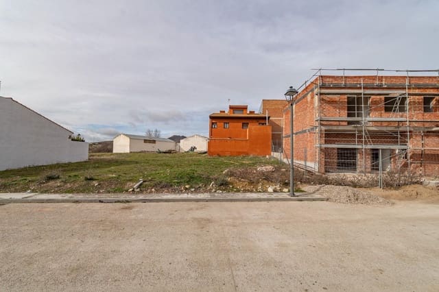 Building Plot for sale in Noalejo - € 57,000 (Ref: 9557963)