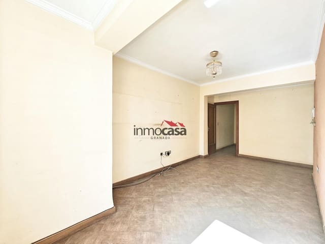 3 bedroom Flat for sale in Zaidin, Granada city - € 168,000 (Ref: 9568958)