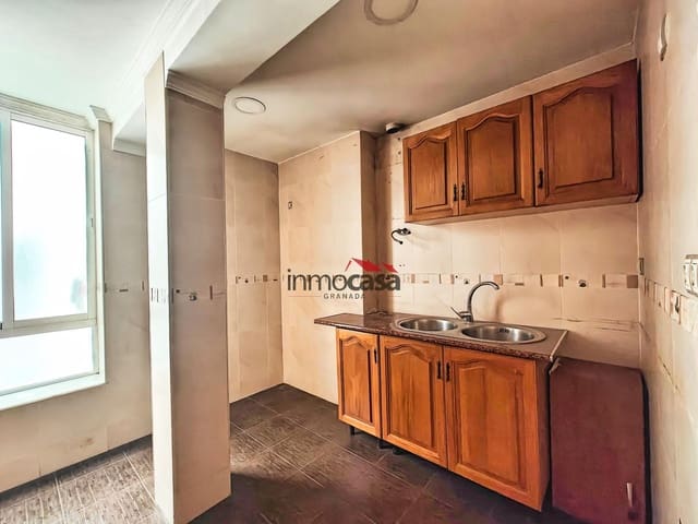 3 bedroom Flat for sale in Zaidin, Granada city - € 168,000 (Ref: 9568958)