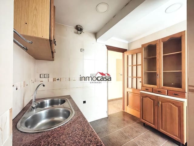 3 bedroom Flat for sale in Zaidin, Granada city - € 168,000 (Ref: 9568958)
