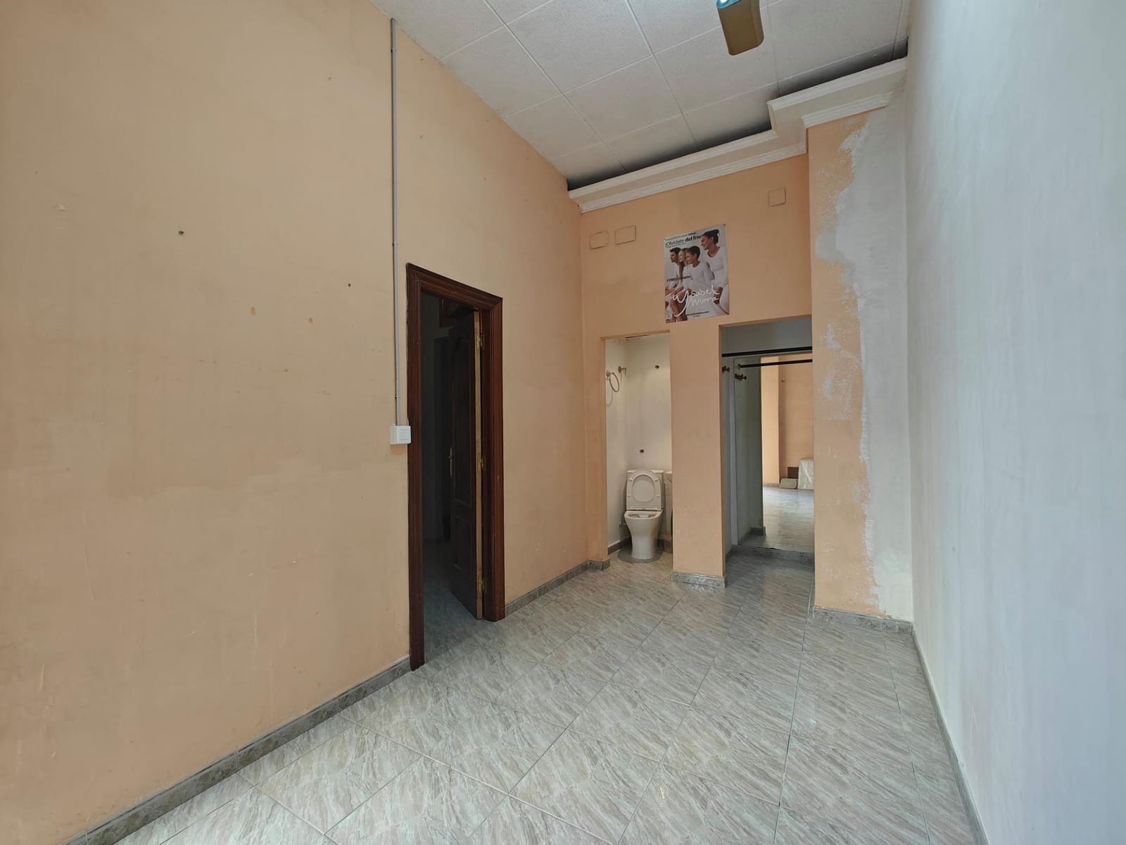 2 slaapkamer Commercieel te huur in Armilla - € 650 (Ref: 9571351)