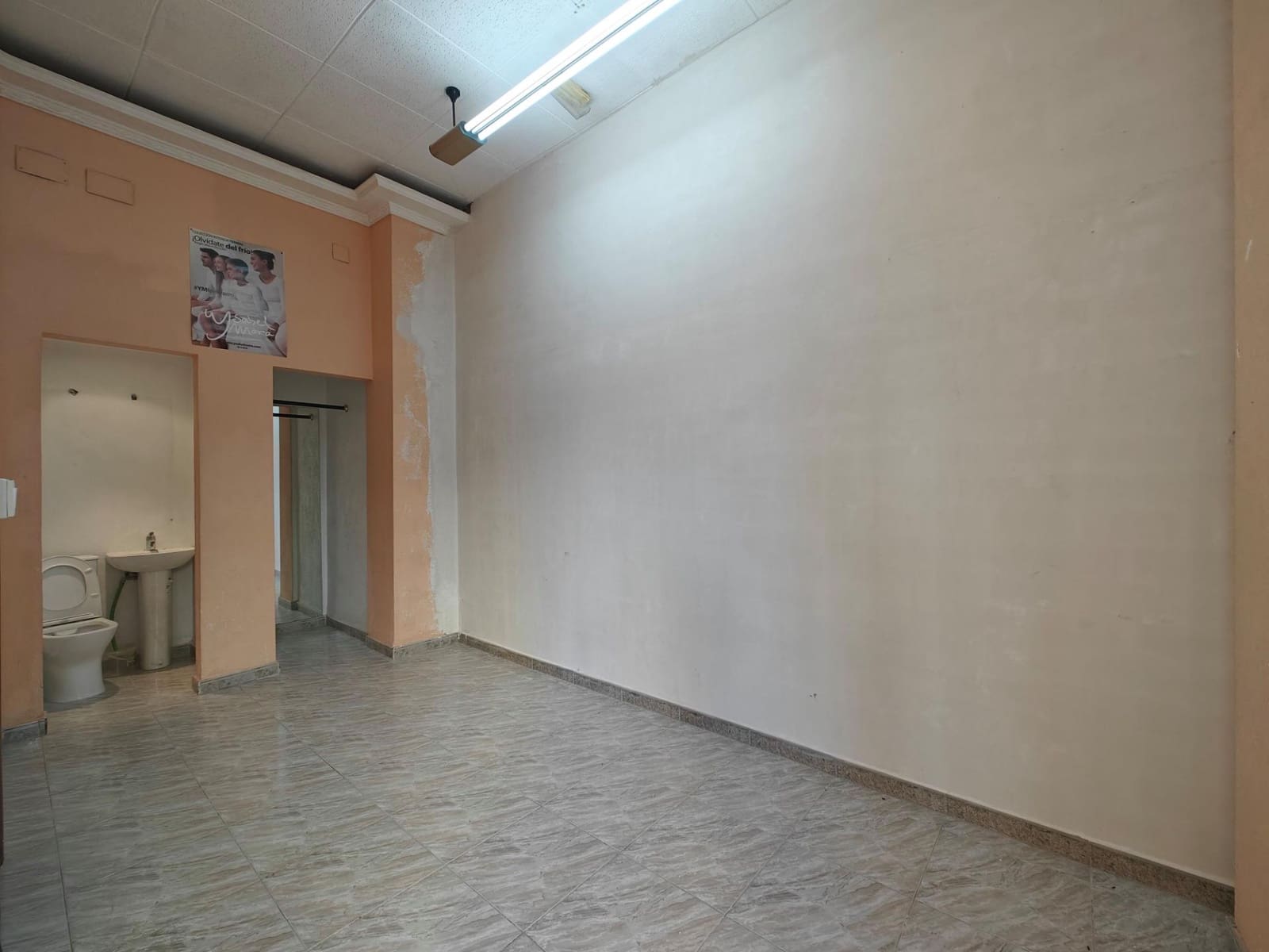 2 slaapkamer Commercieel te huur in Armilla - € 650 (Ref: 9571351)