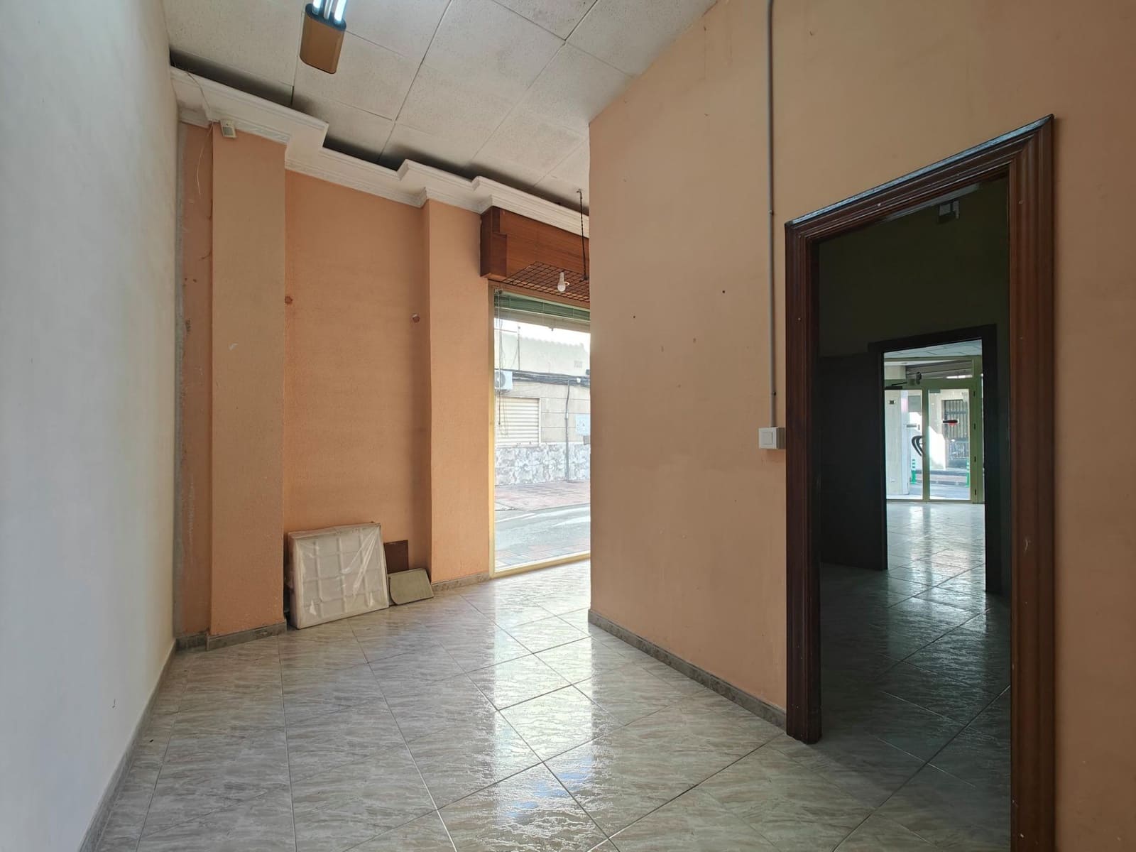 2 slaapkamer Commercieel te huur in Armilla - € 650 (Ref: 9571351)