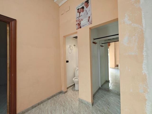 2 slaapkamer Commercieel te huur in Armilla - € 650 (Ref: 9571351)