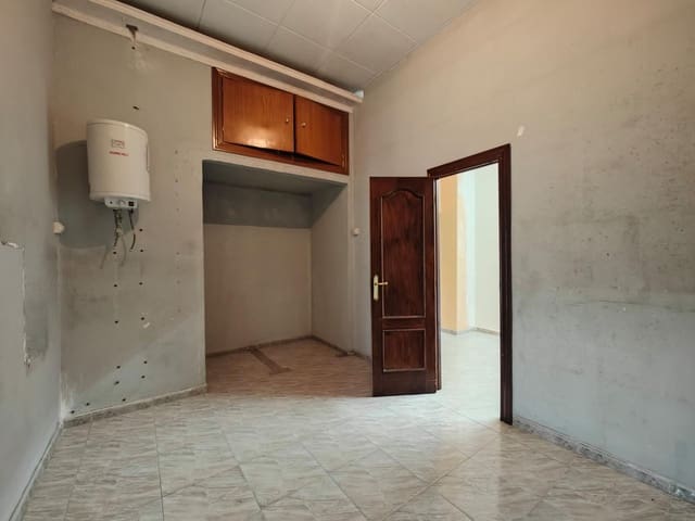 2 slaapkamer Commercieel te huur in Armilla - € 650 (Ref: 9571351)