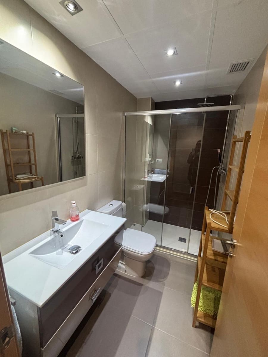 3 Zimmer Wohnung zu vermieten in Granada Stadt - 770 € (Ref: 9574769)