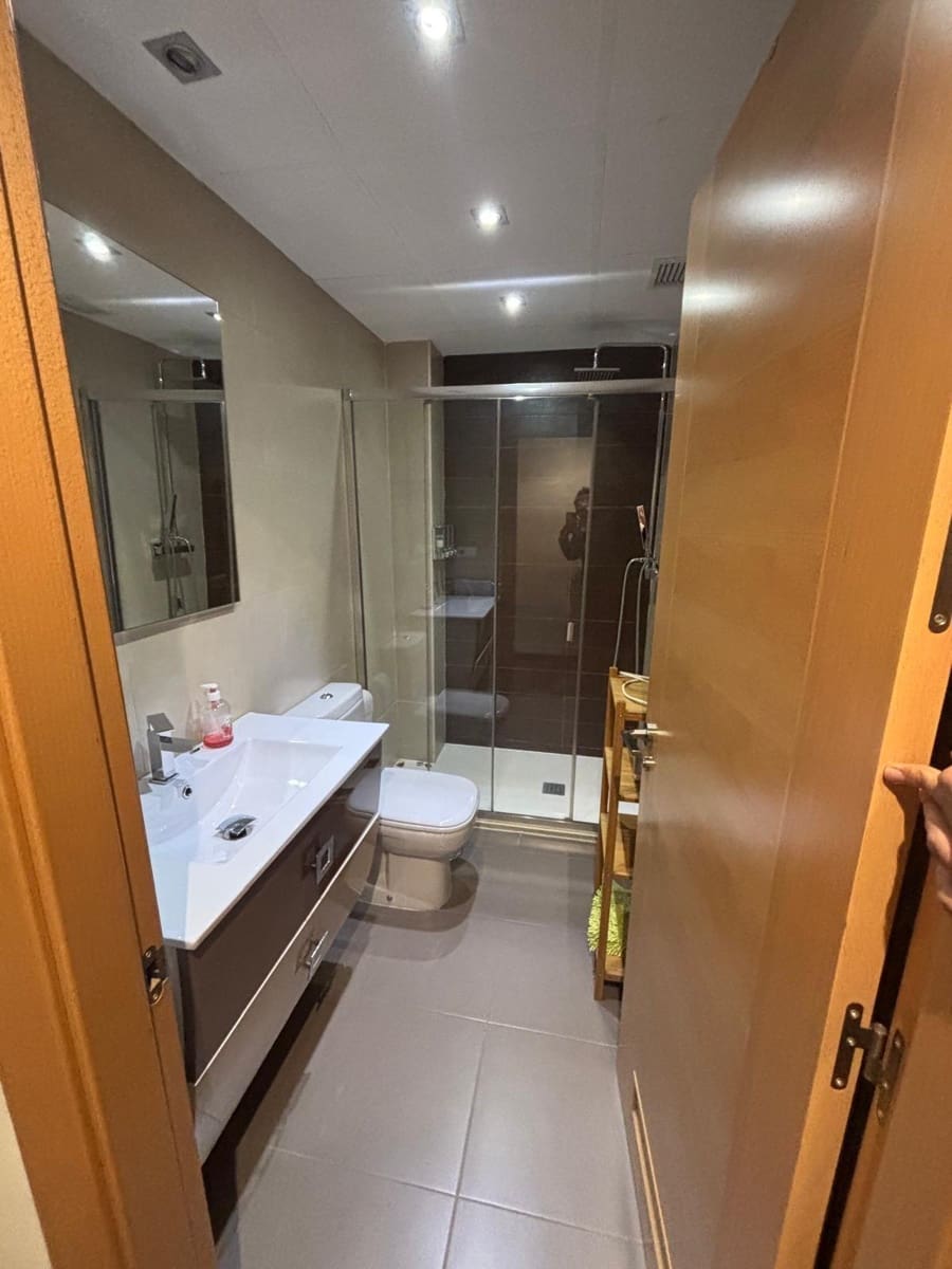 3 Zimmer Wohnung zu vermieten in Granada Stadt - 770 € (Ref: 9574769)