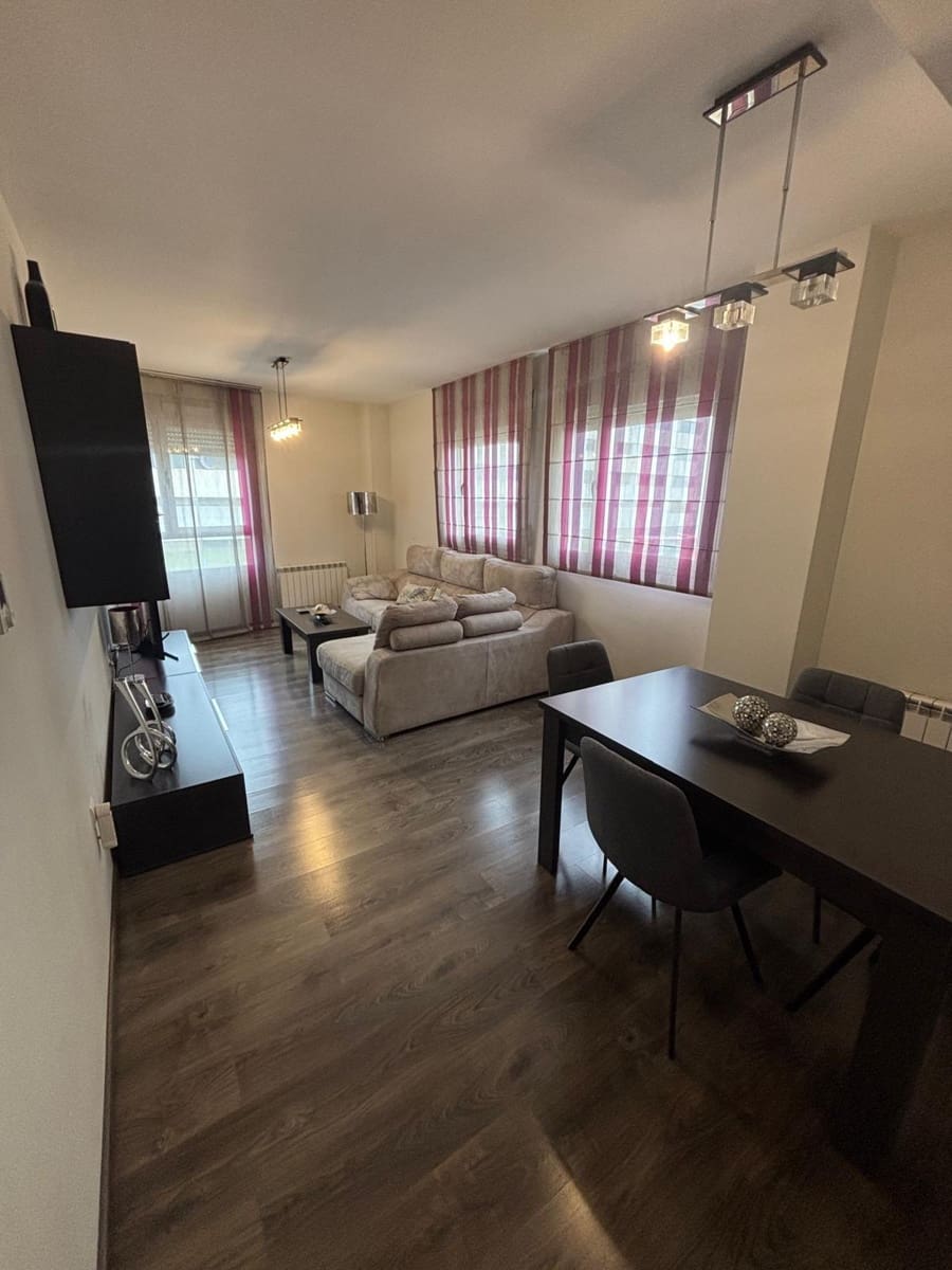 3 Zimmer Wohnung zu vermieten in Granada Stadt - 770 € (Ref: 9574769)