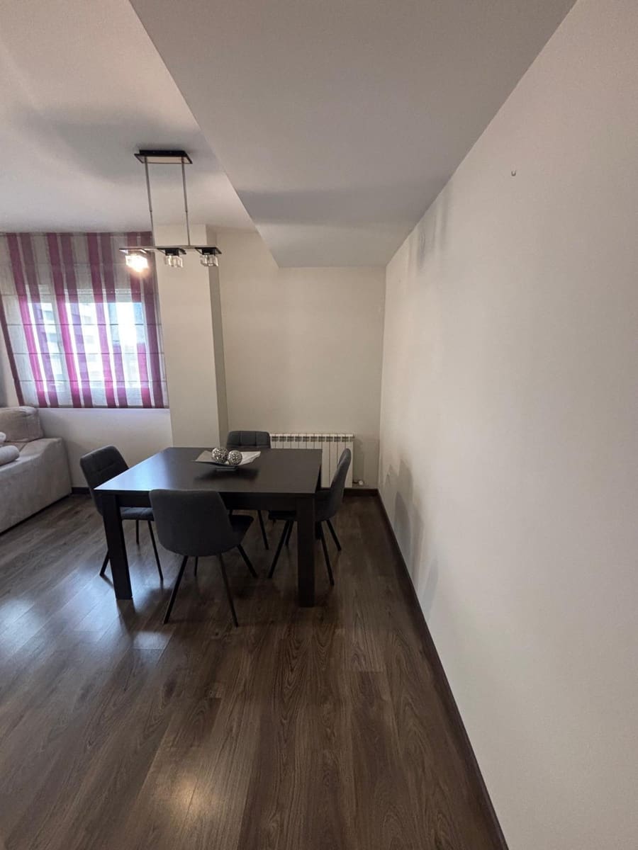 3 Zimmer Wohnung zu vermieten in Granada Stadt - 770 € (Ref: 9574769)