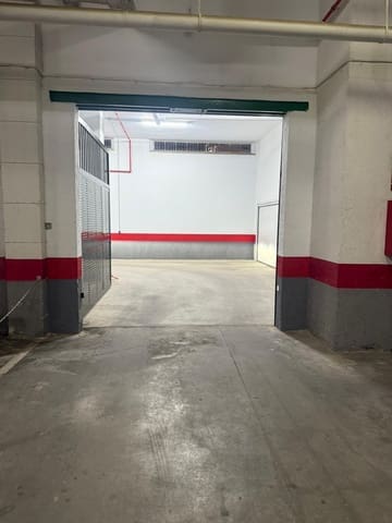 Garage til salg i Granada by - € 20.000 (Ref: 9584510)