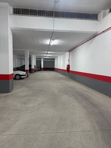 Garage til salg i Granada by - € 20.000 (Ref: 9584510)
