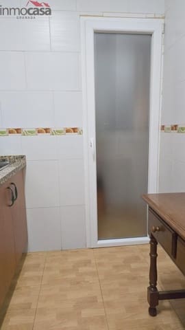 3 camera da letto Appartamento da affittare in Granada città - 850 € (Rif: 9584511)