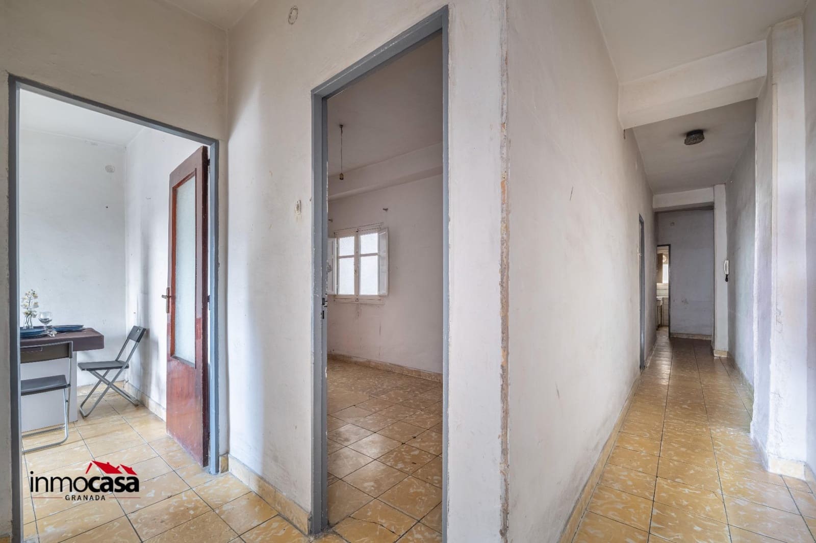 5 bedroom Flat for sale in Granada city - € 224,900 (Ref: 9605153)