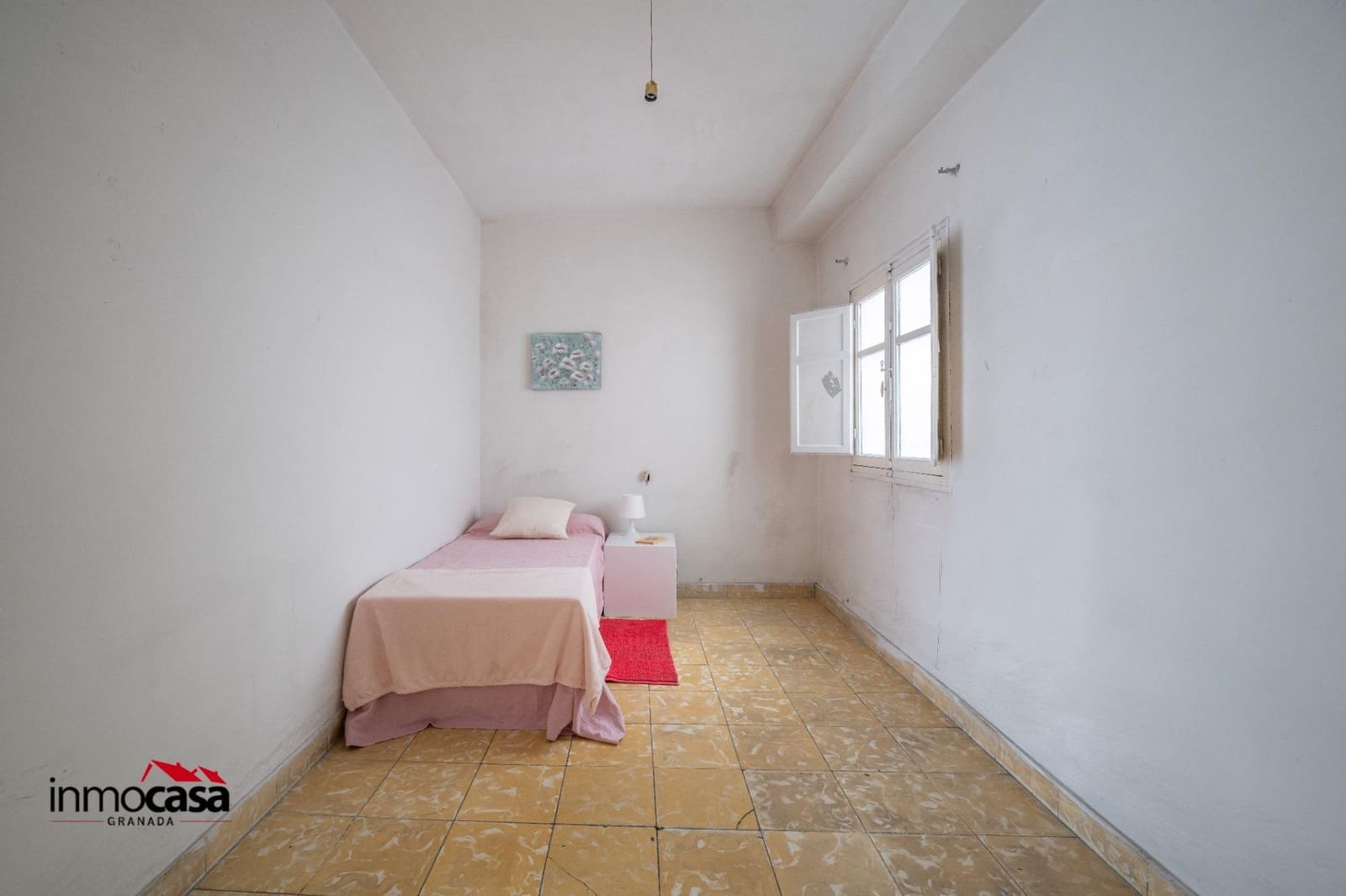 5 bedroom Flat for sale in Granada city - € 224,900 (Ref: 9605153)