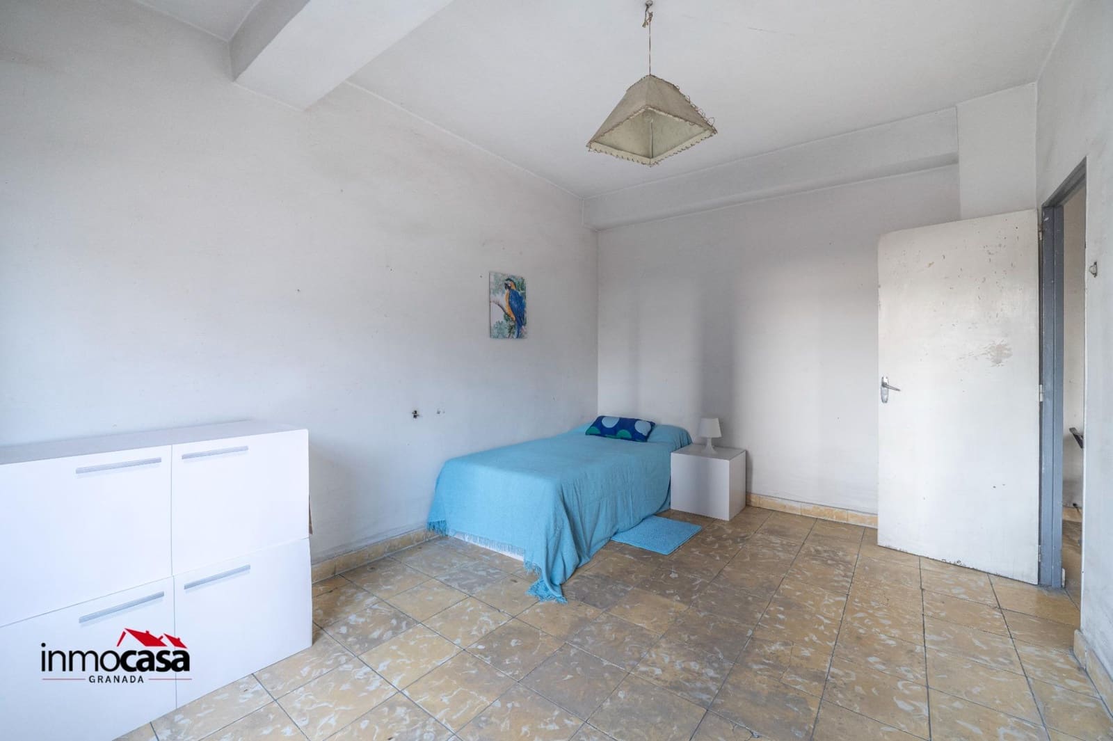 5 bedroom Flat for sale in Granada city - € 224,900 (Ref: 9605153)