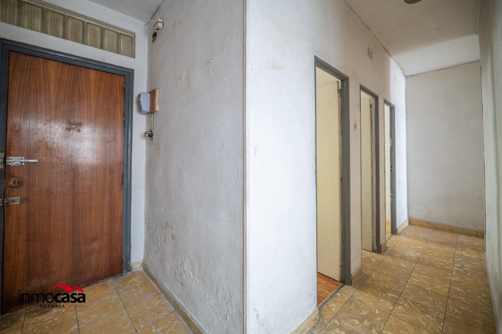 5 bedroom Flat for sale in Granada city - € 224,900 (Ref: 9605153)