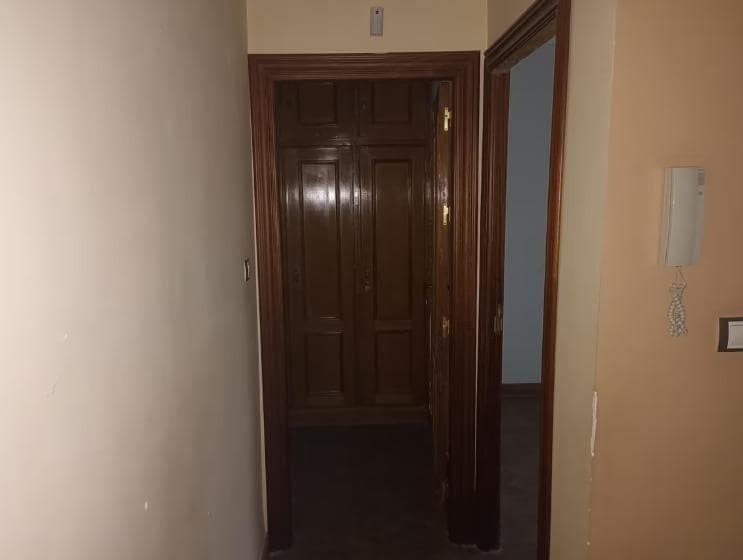 Piso de 3 habitaciones en Granada ciudad en venta - 168.000 € (Ref: 9605154)