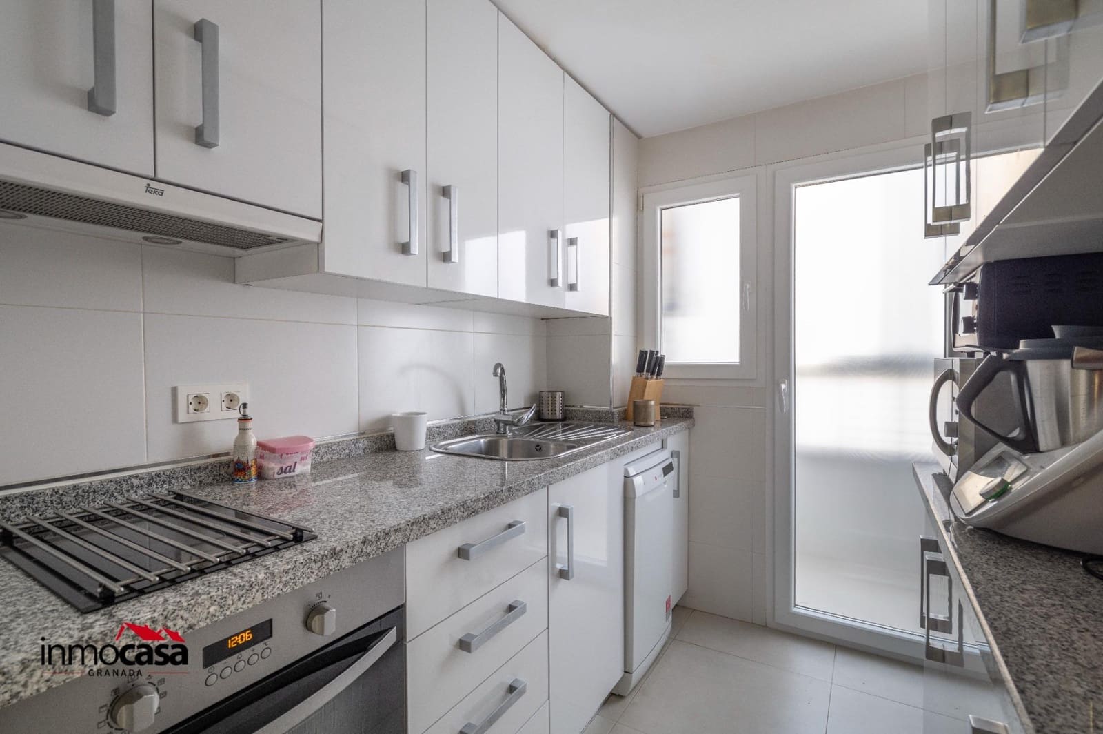 3 bedroom Flat for sale in Granada city - € 259,000 (Ref: 9611699)