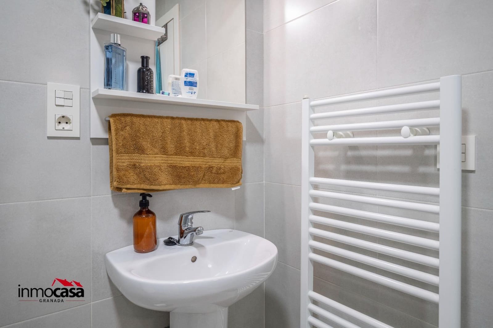 3 bedroom Flat for sale in Granada city - € 259,000 (Ref: 9611699)