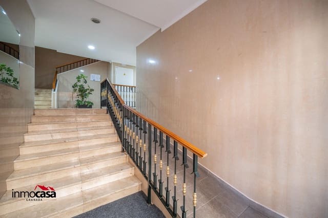 3 bedroom Flat for sale in Zaidin, Granada city - € 259,000 (Ref: 9611699)