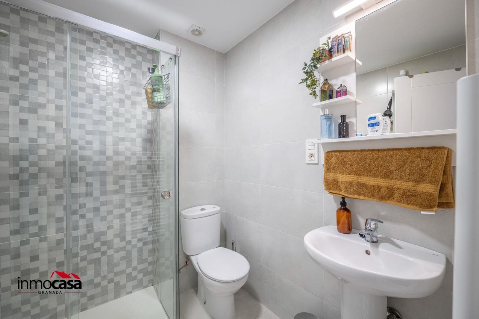 3 bedroom Flat for sale in Granada city - € 259,000 (Ref: 9611699)