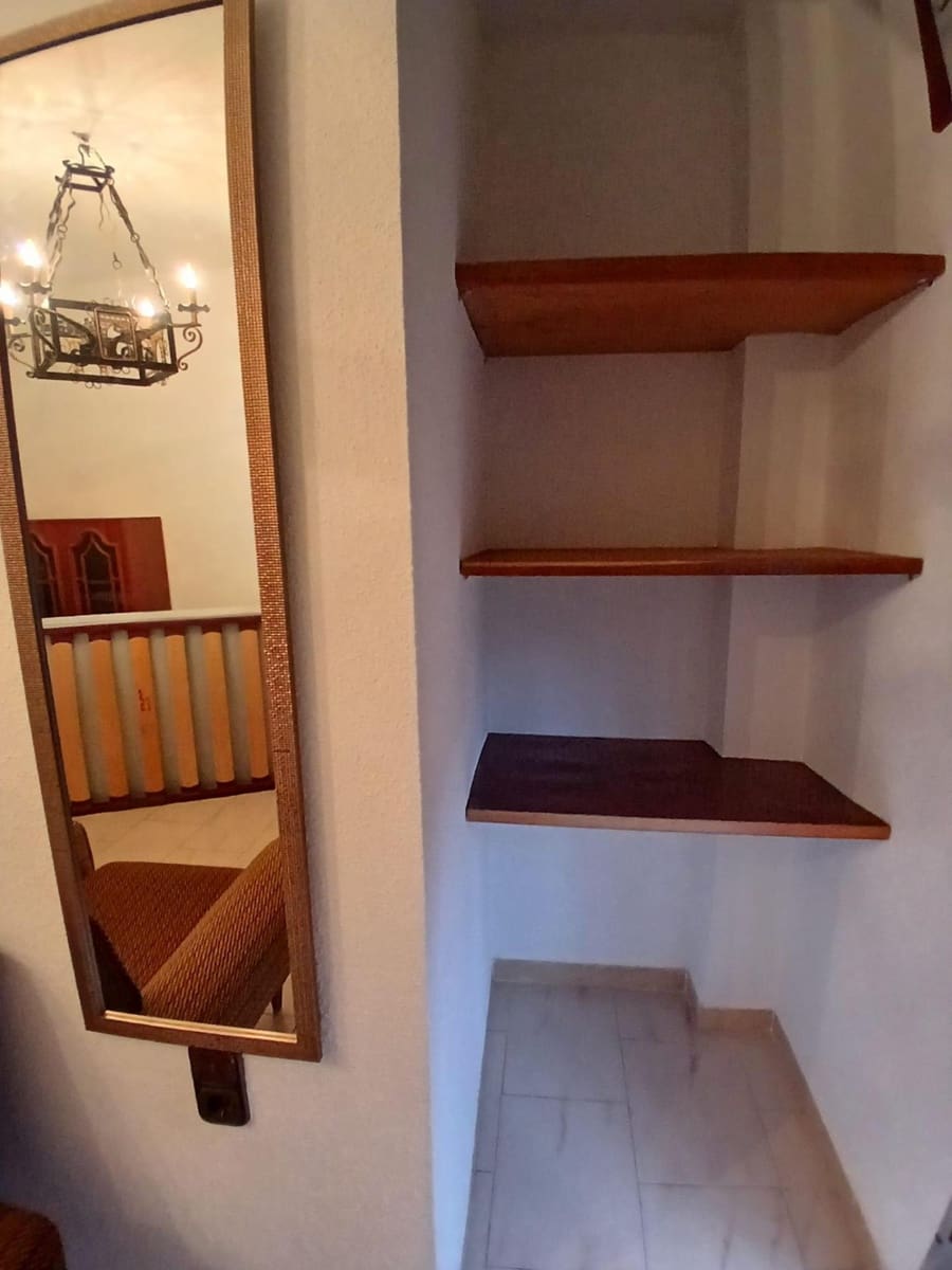 3 camera da letto Villetta a Schiera da affittare in Granada citta - 290 € (Rif: 9611700)