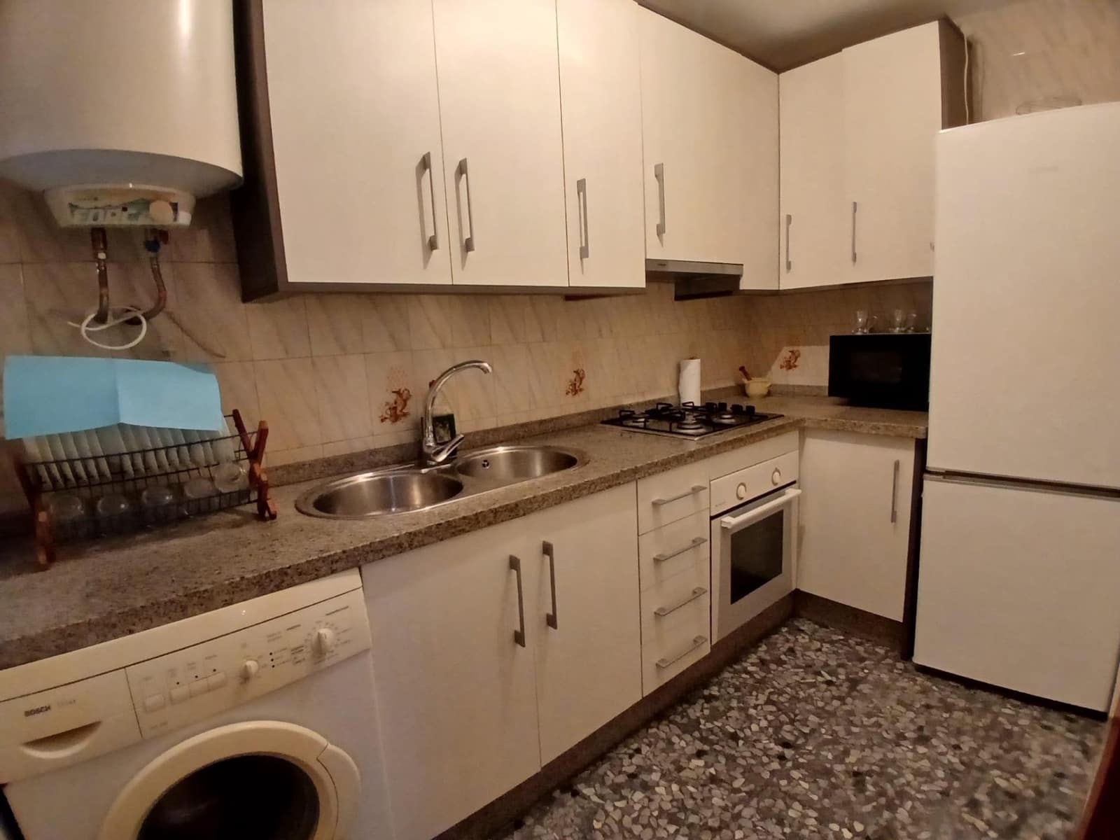 3 camera da letto Villetta a Schiera da affittare in Granada citta - 290 € (Rif: 9611700)