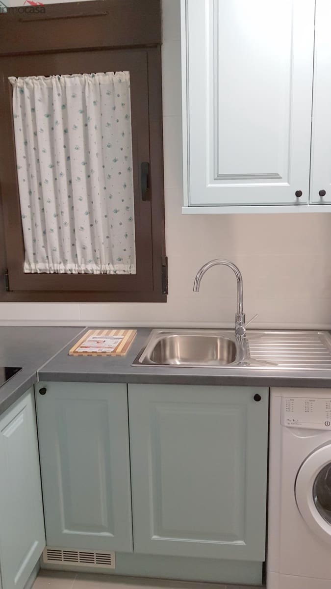 2 sovrum Takvåning att hyra i Armilla med garage - 800 € (Ref: 9616031)