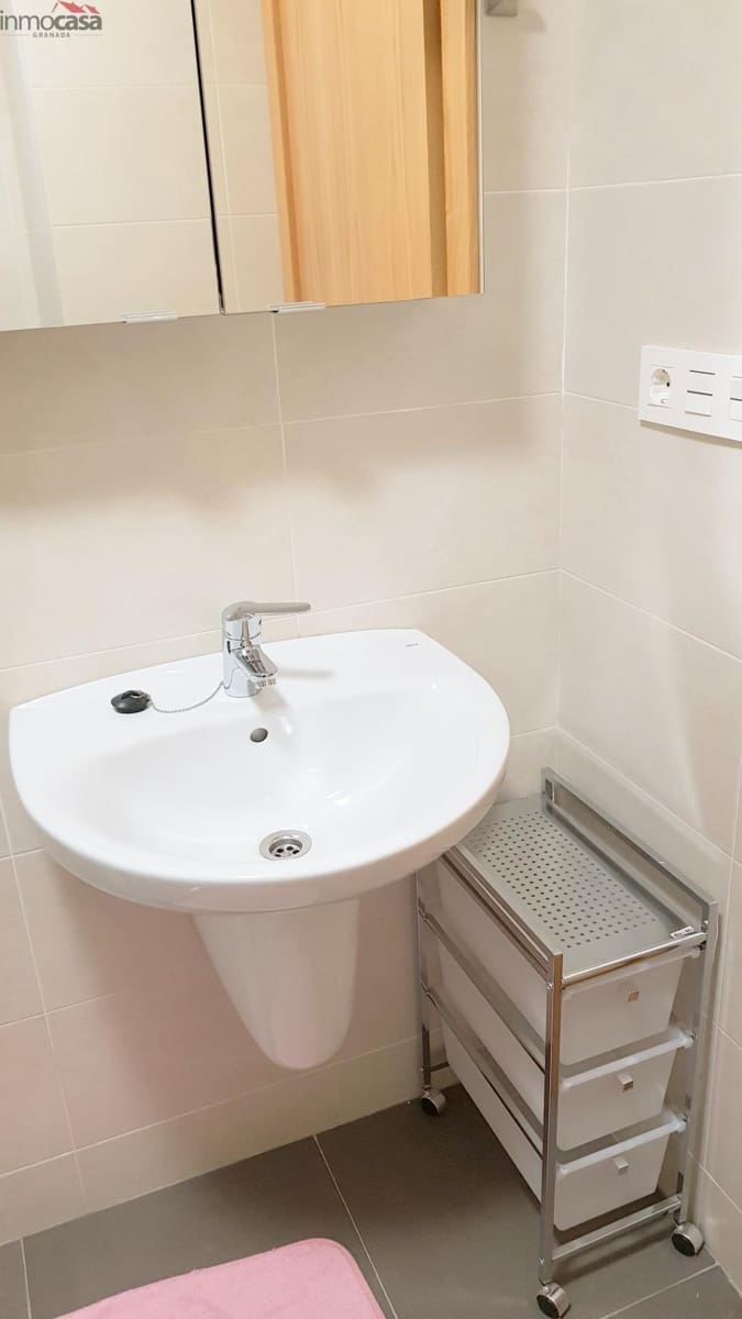 2 sovrum Takvåning att hyra i Armilla med garage - 800 € (Ref: 9616031)