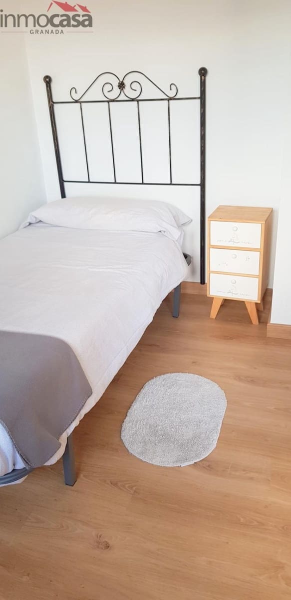 2 sovrum Takvåning att hyra i Armilla med garage - 800 € (Ref: 9616031)