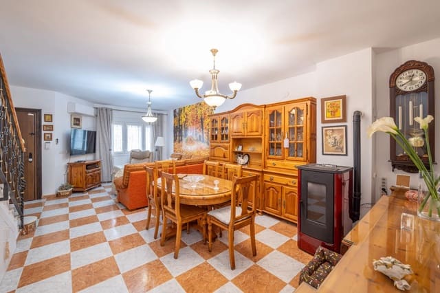 3 soveværelse Rækkehus til salg i Gabia Grande, Las Gabias med garage - € 219.500 (Ref: 9616032)