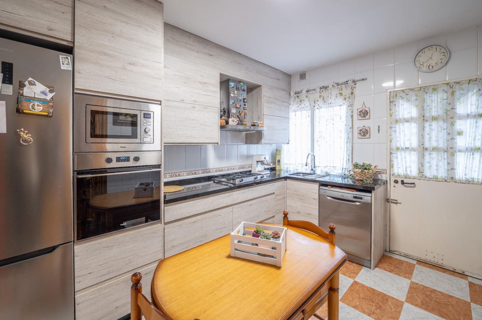 3 soveværelse Rækkehus til salg i Las Gabias med garage - € 219.500 (Ref: 9616032)